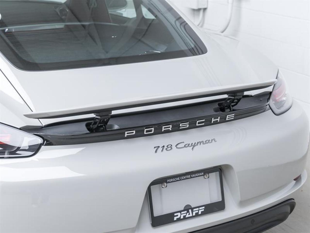 2025 Porsche 718 Cayman  Photo