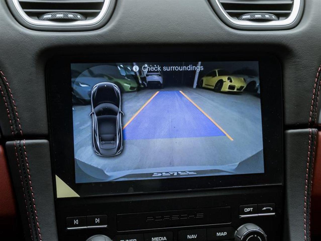 2025 Porsche 718 Cayman  Photo