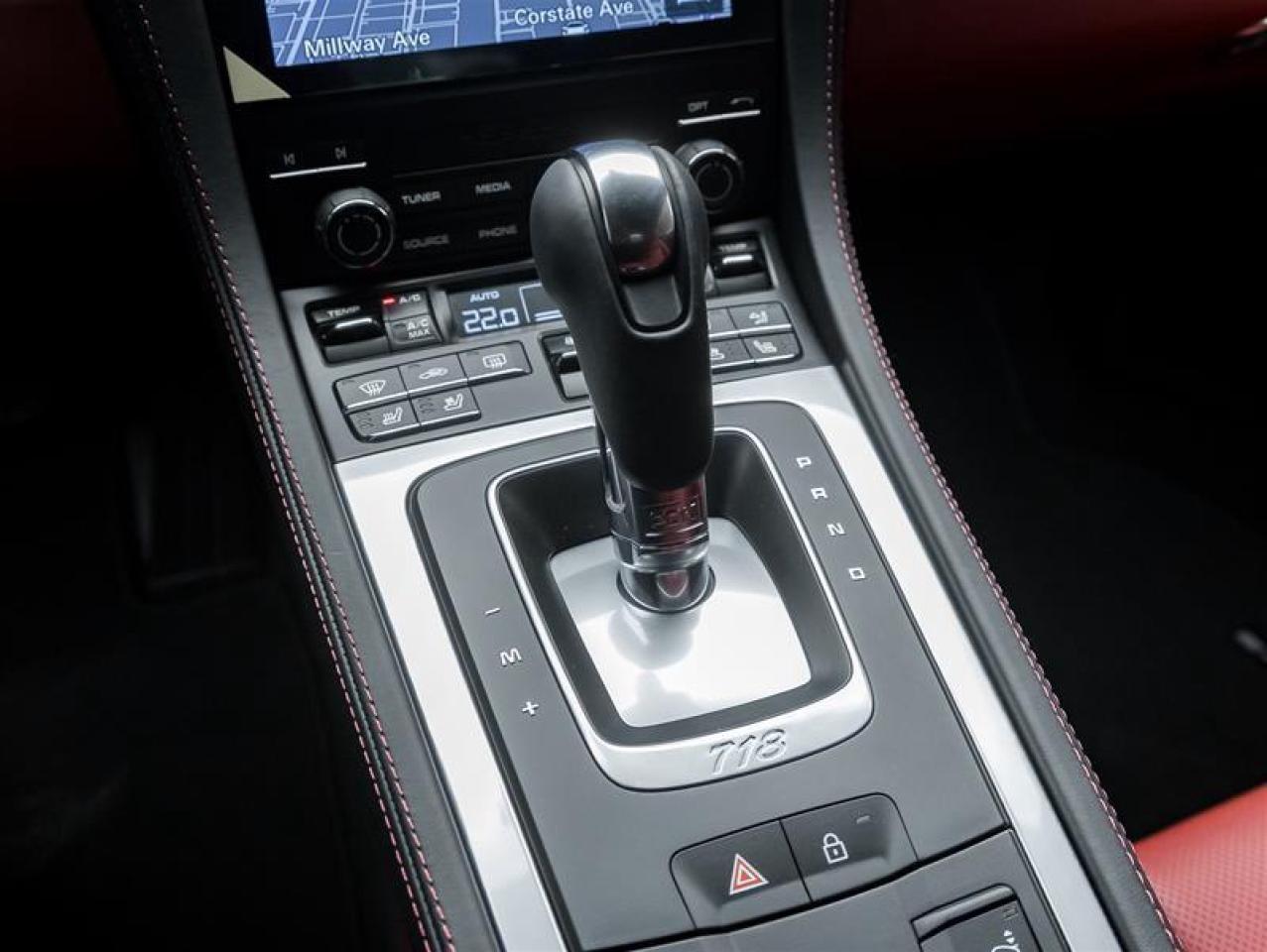 2025 Porsche 718 Cayman  Photo