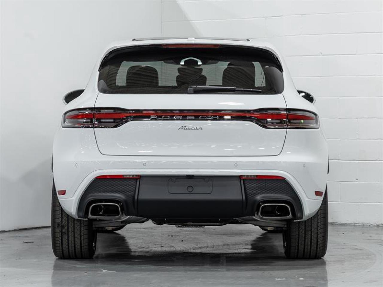 2025 Porsche Macan  Photo