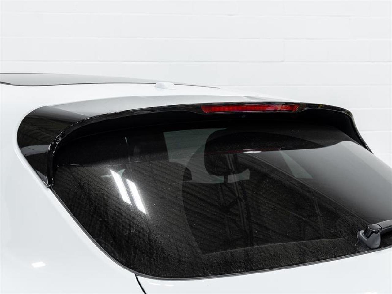 2025 Porsche Macan  Photo