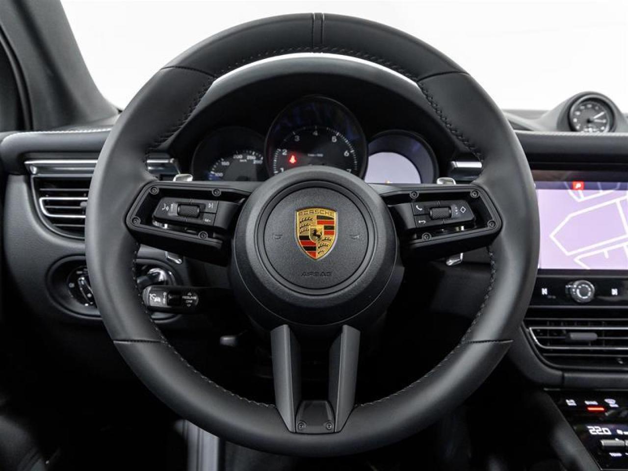 2025 Porsche Macan  Photo