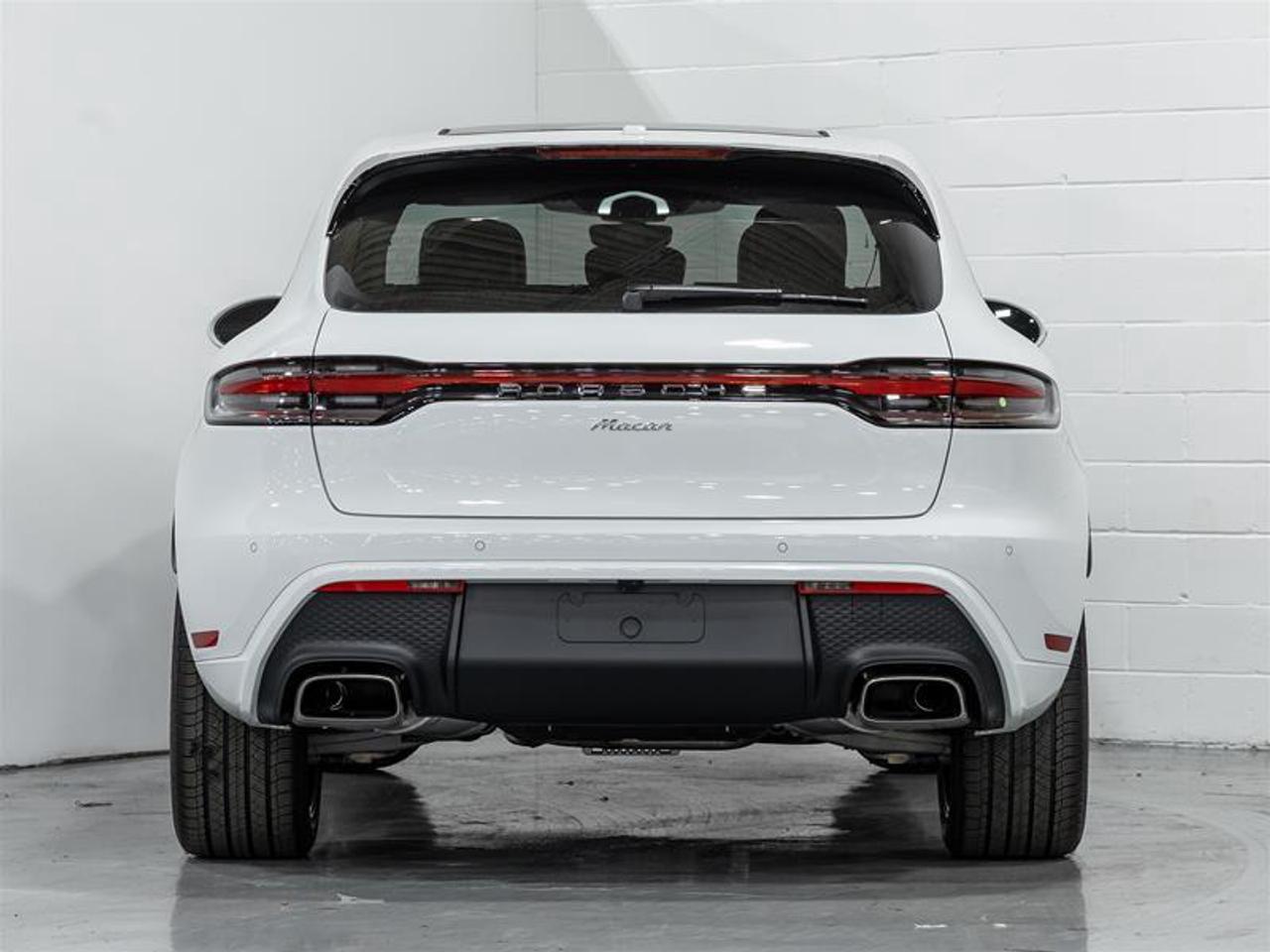 2025 Porsche Macan  Photo