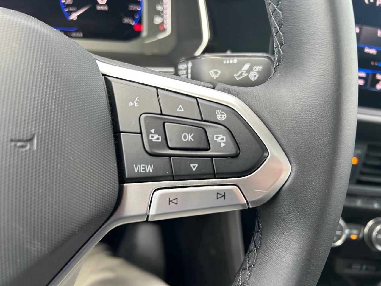 2022 Volkswagen Jetta Highline (A8) 4dr Sedan Photo