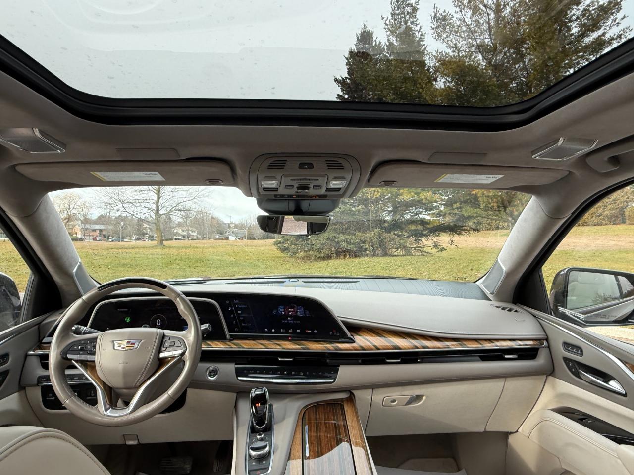 2022 Cadillac Escalade ESV Sport Platinum 4x4 Photo