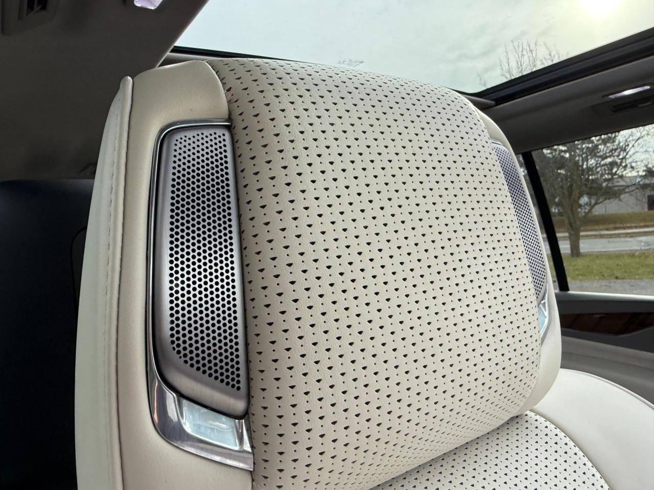 2022 Cadillac Escalade ESV Sport Platinum 4x4 Photo