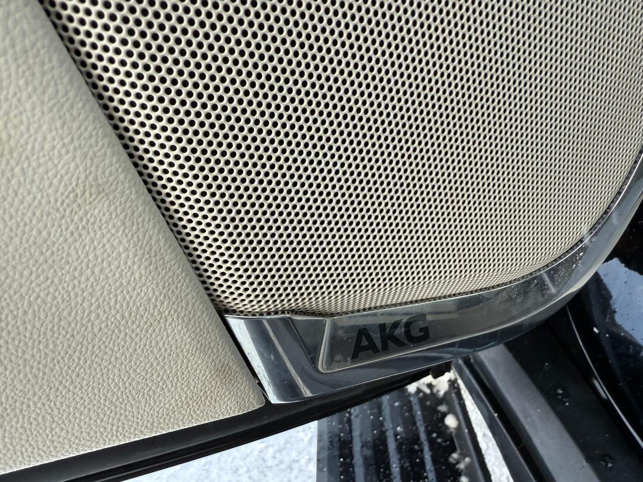 2022 Cadillac Escalade ESV Sport Platinum 4x4 Photo