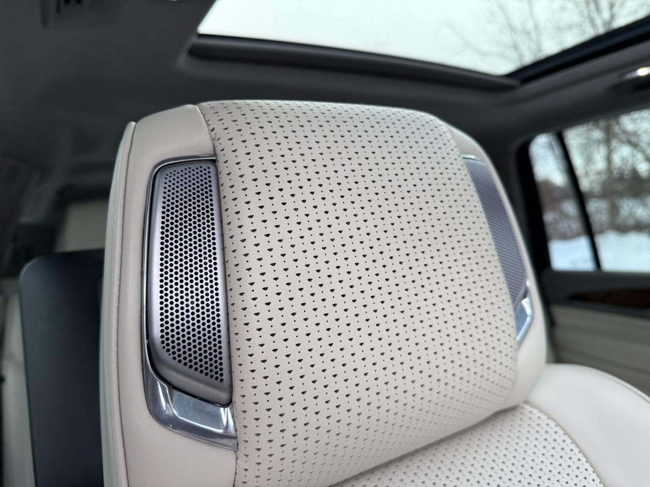 2022 Cadillac Escalade ESV Sport Platinum 4x4 Photo