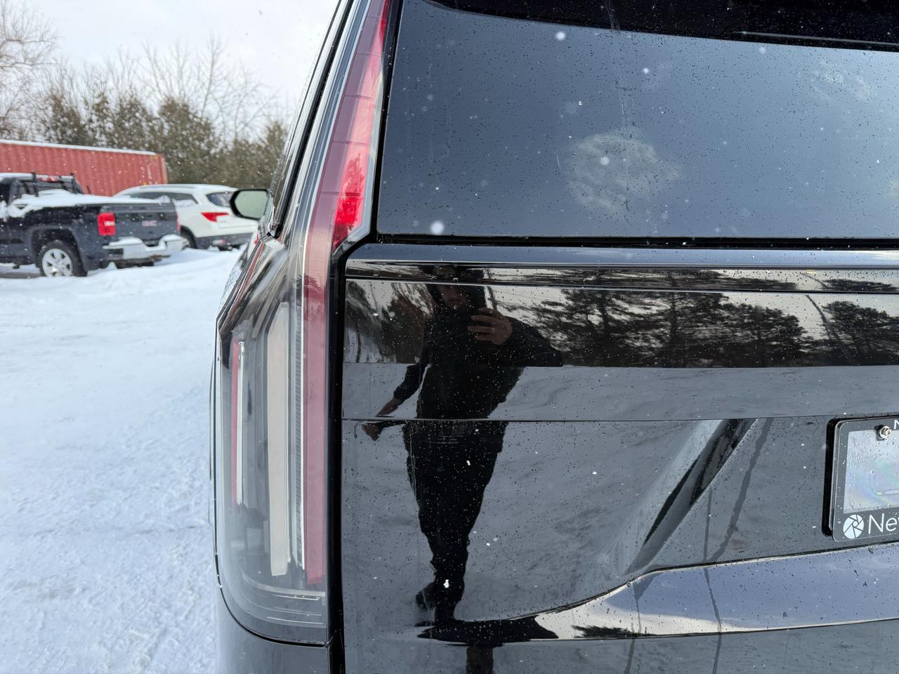 2022 Cadillac Escalade ESV Sport Platinum 4x4 Photo