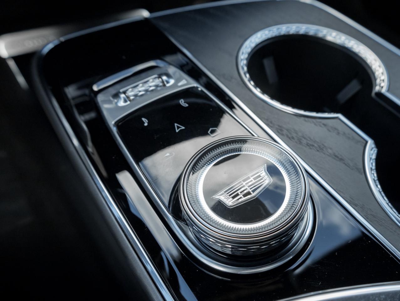 2026 Cadillac LYRIQ V Premium 4dr Photo