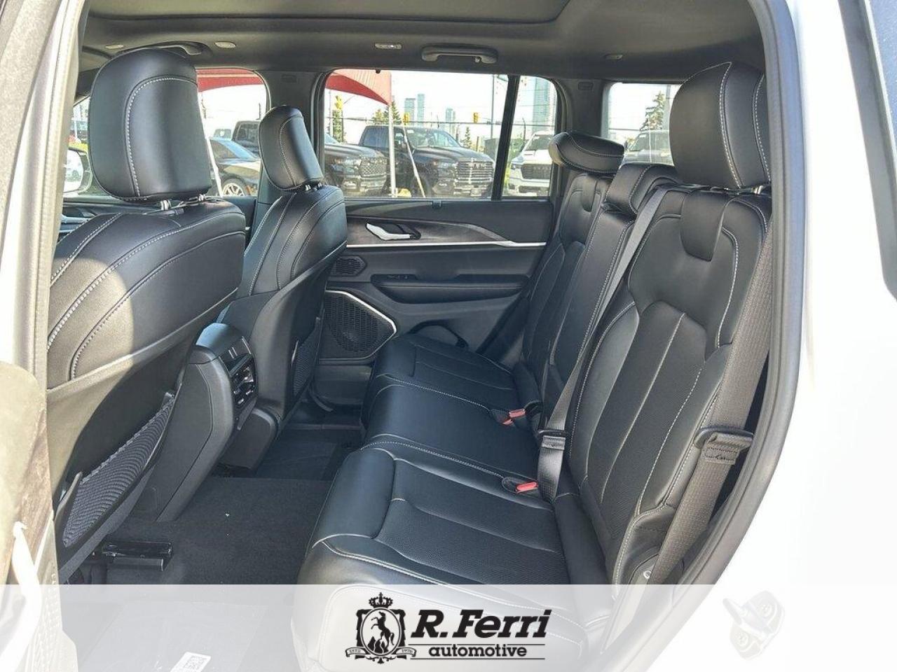 2025 Jeep Grand Cherokee Limited 4dr 4x4 Photo