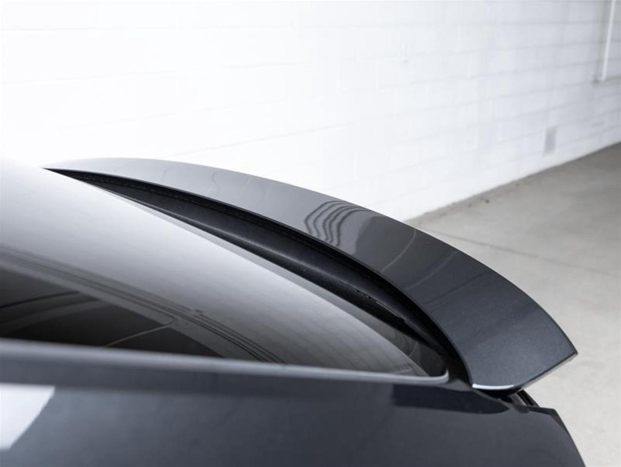 2025 Porsche Macan  Photo