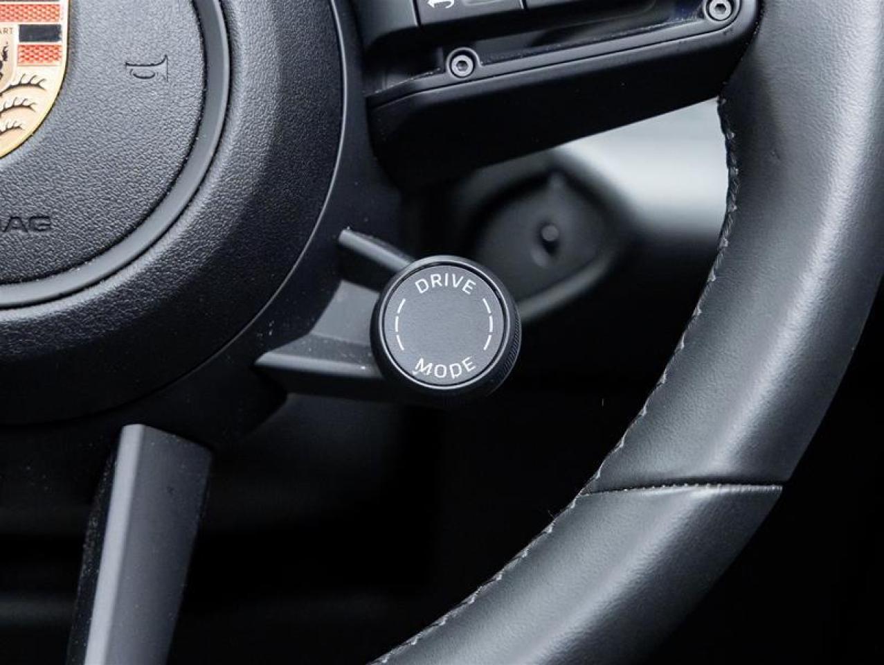 2025 Porsche Macan  Photo