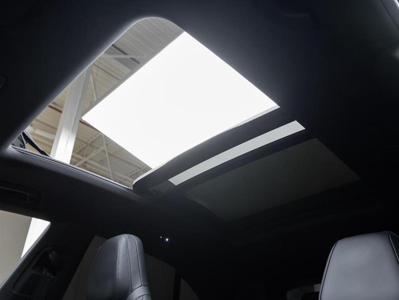 2025 Porsche Macan  Photo