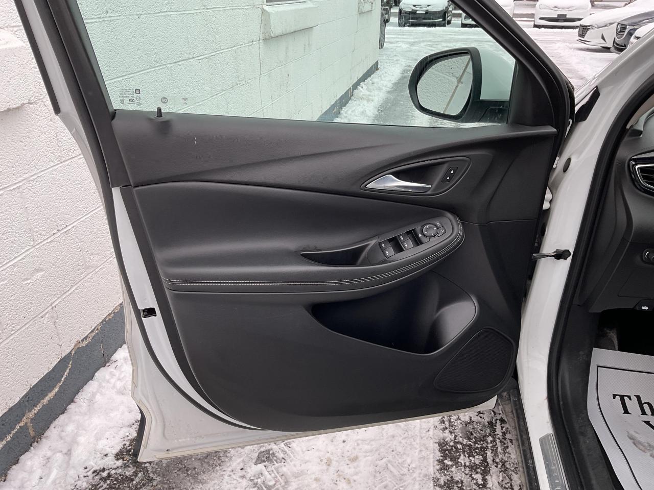 2022 Buick Encore GX Preferred All-Wheel Drive Photo