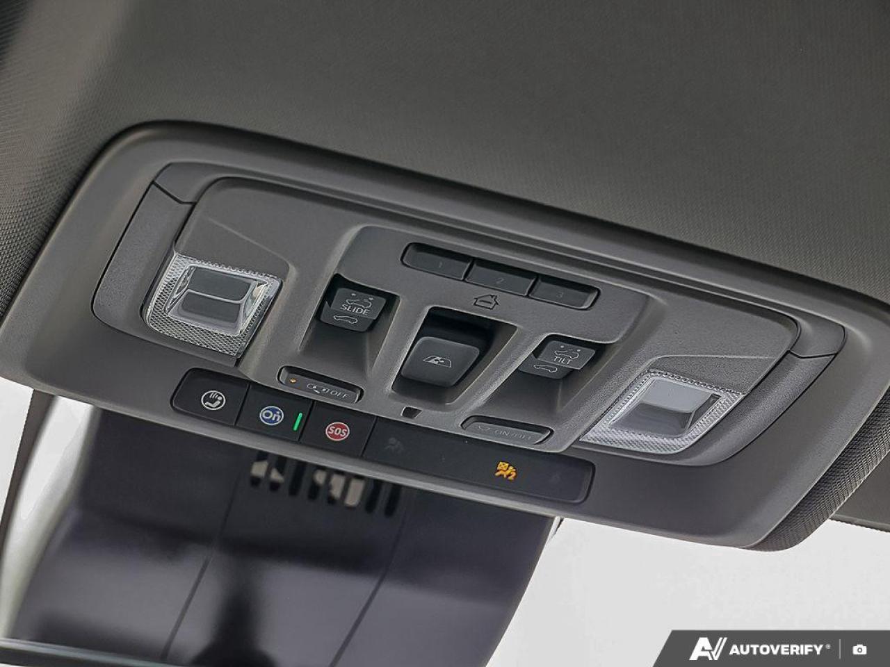 2025 GMC SIERRA 2500HD 4WD Crew Cab Standard Box Denali Photo