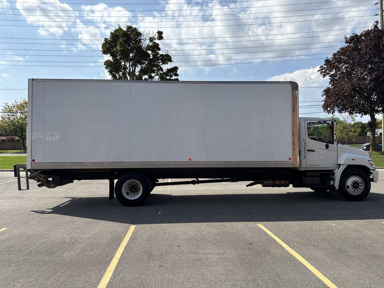 2023 Hino L7  Photo