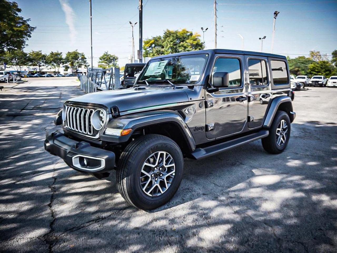 2025 Jeep Wrangler  Photo4