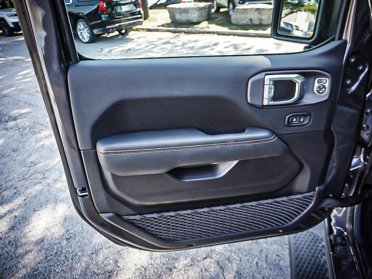 2025 Jeep Wrangler  Photo