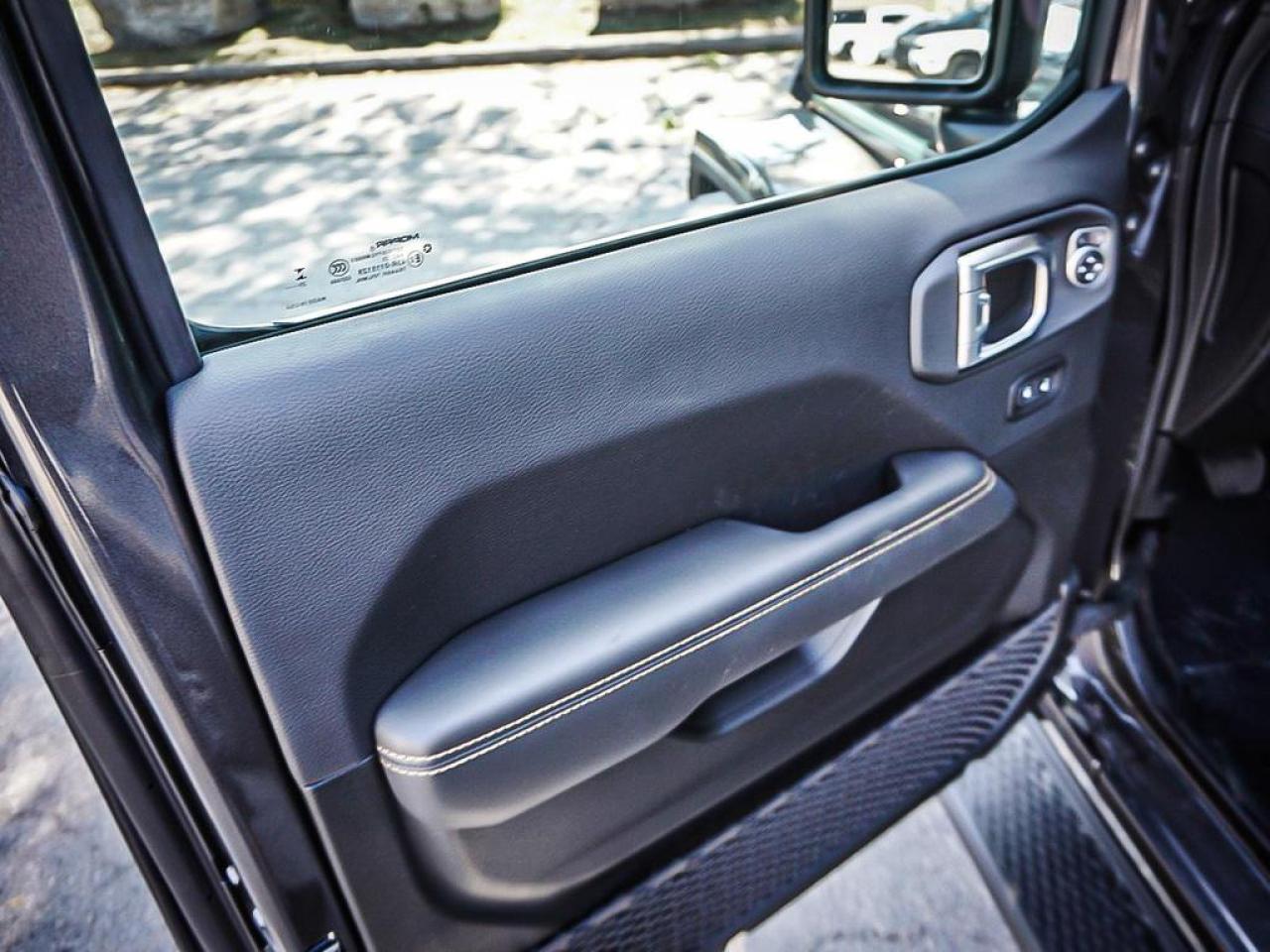 2025 Jeep Wrangler  Photo