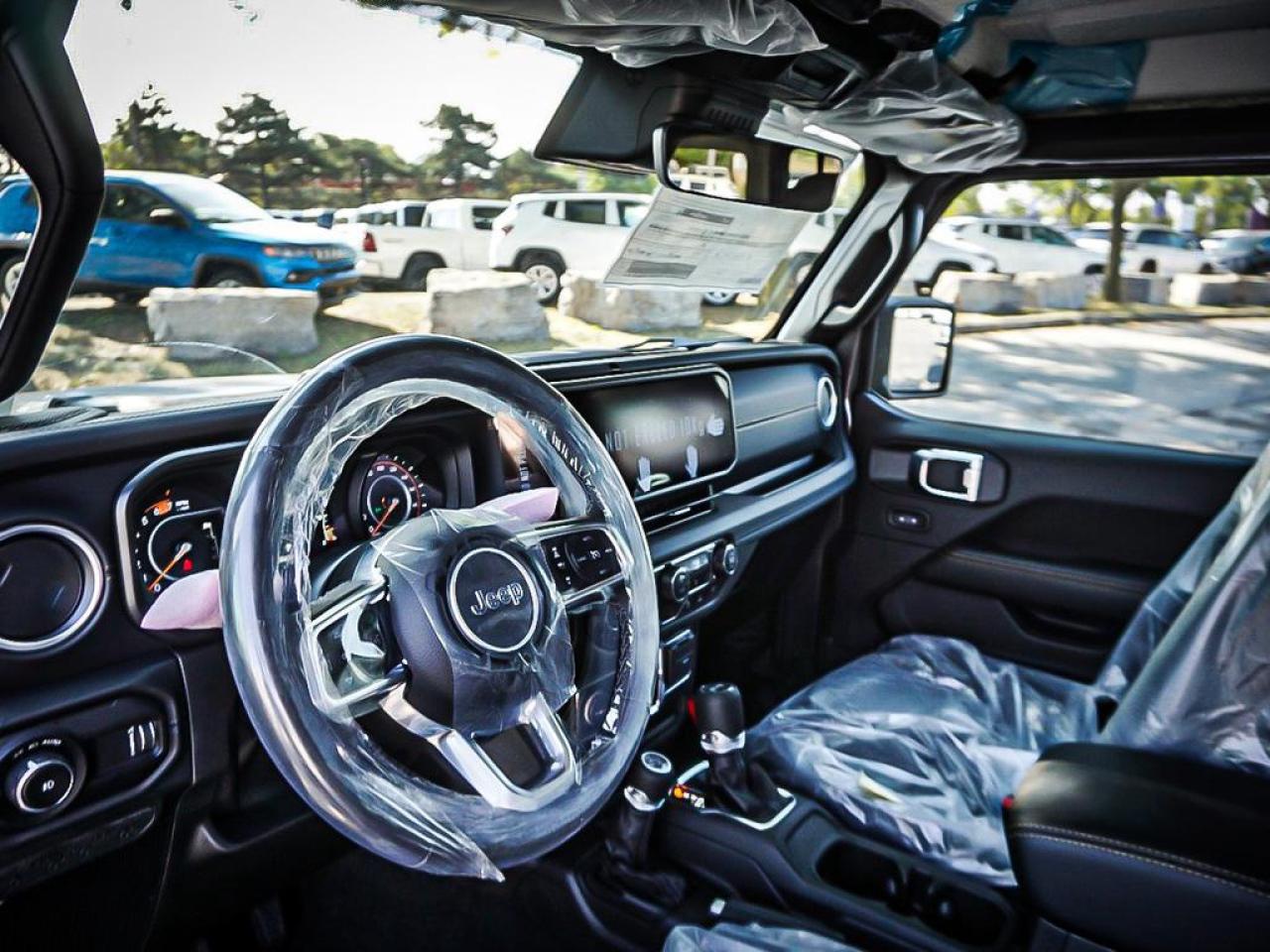 2025 Jeep Wrangler  Photo