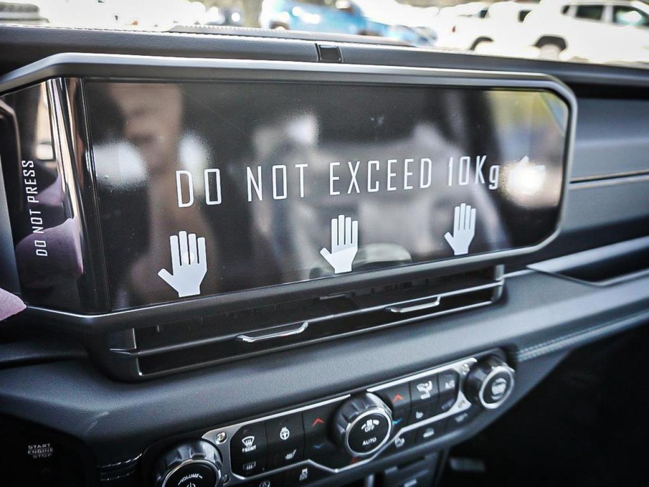 2025 Jeep Wrangler  Photo