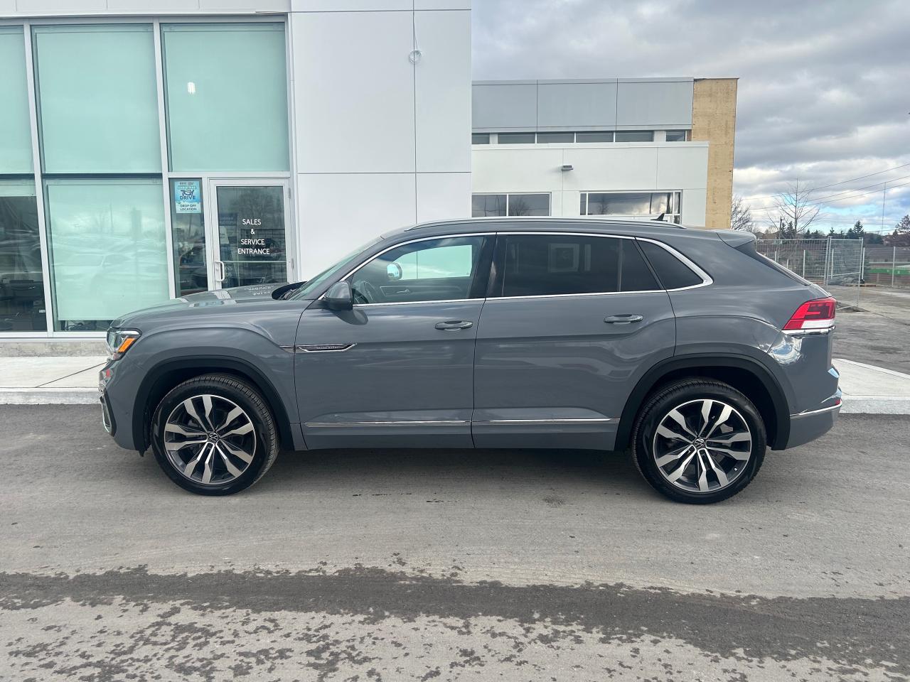 2021 Volkswagen Atlas Cross Sport 3.6 FSI Execline 4dr All-Wheel Drive 4MOTION Photo