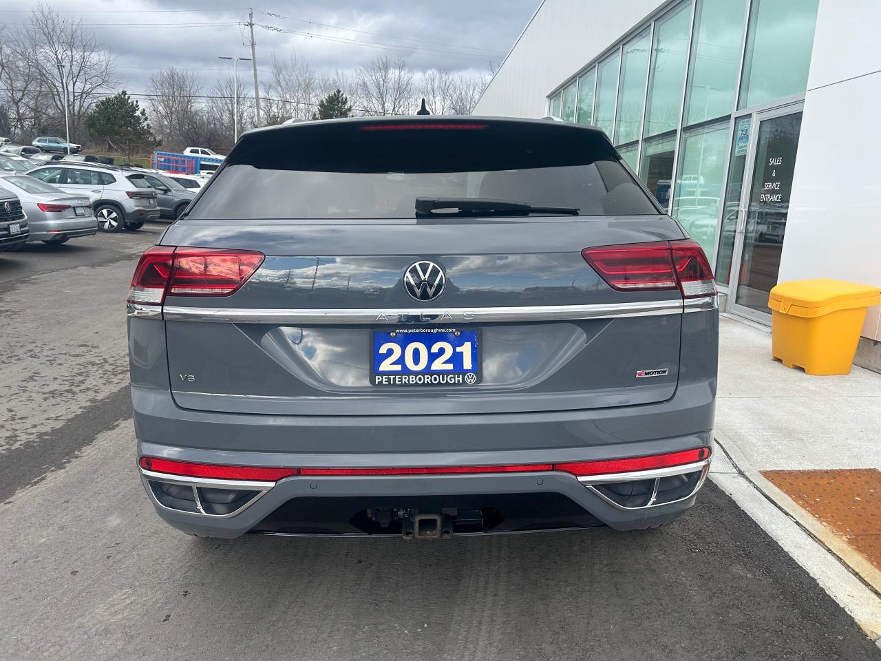 2021 Volkswagen Atlas Cross Sport 3.6 FSI Execline 4dr All-Wheel Drive 4MOTION Photo3