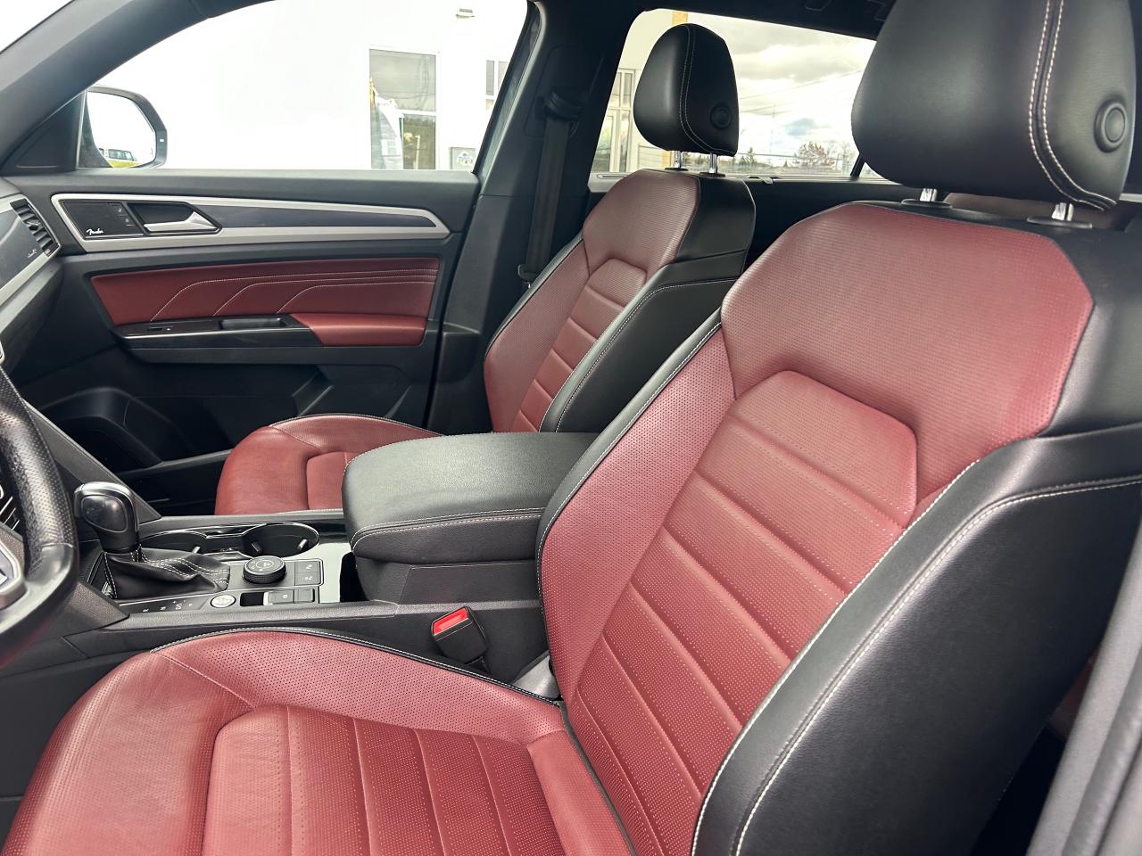 2021 Volkswagen Atlas Cross Sport 3.6 FSI Execline 4dr All-Wheel Drive 4MOTION Photo