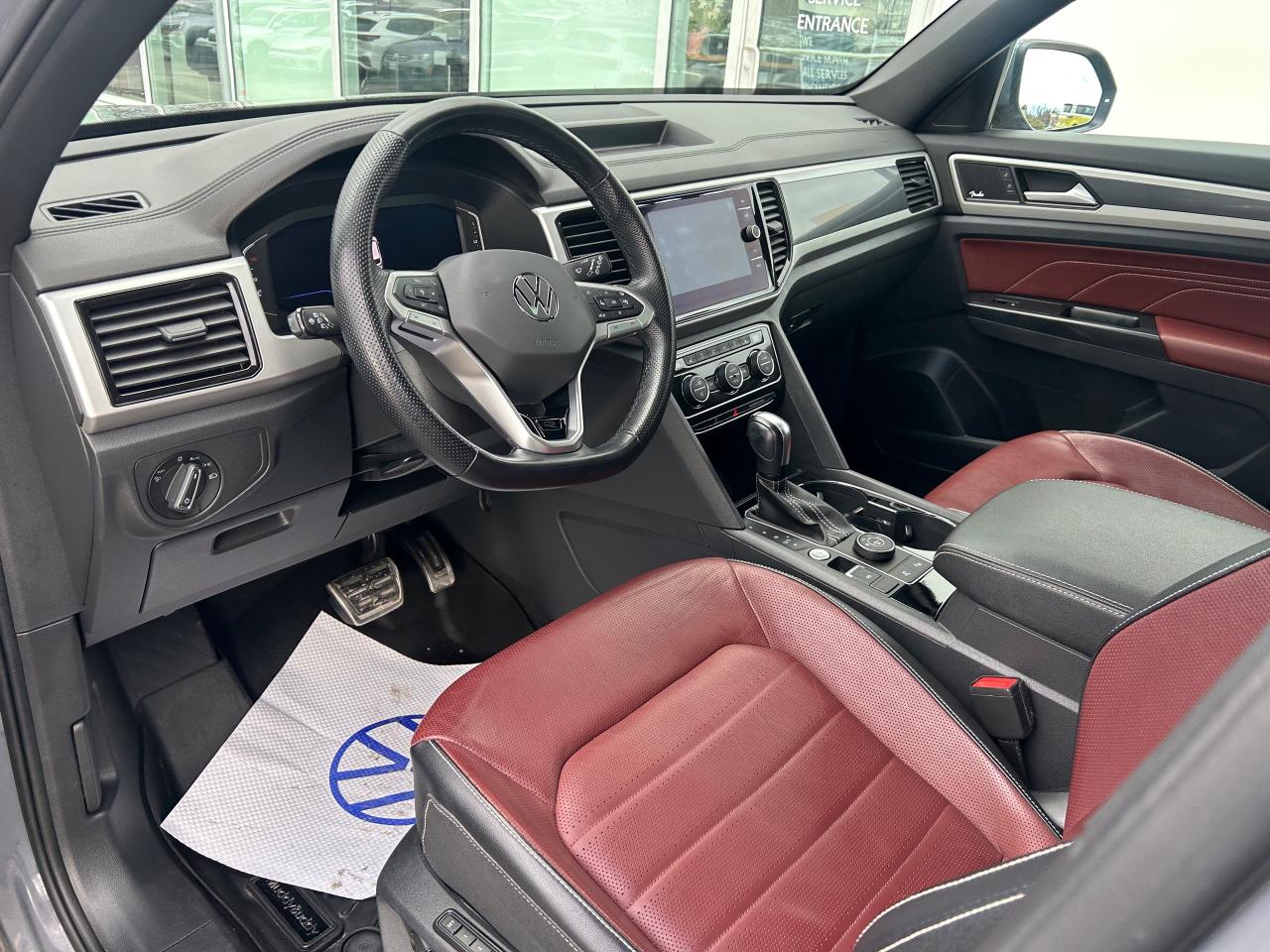 2021 Volkswagen Atlas Cross Sport 3.6 FSI Execline 4dr All-Wheel Drive 4MOTION Photo