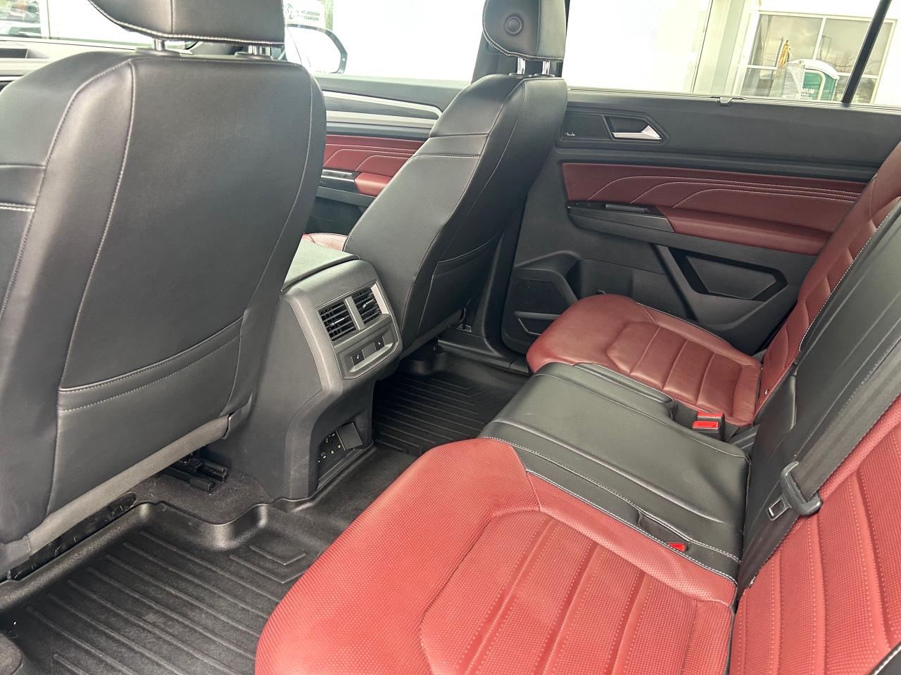 2021 Volkswagen Atlas Cross Sport 3.6 FSI Execline 4dr All-Wheel Drive 4MOTION Photo