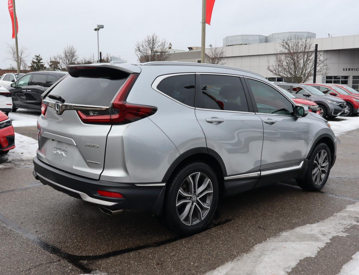 2022 Honda CR-V Touring 4dr All-wheel Drive Photo4