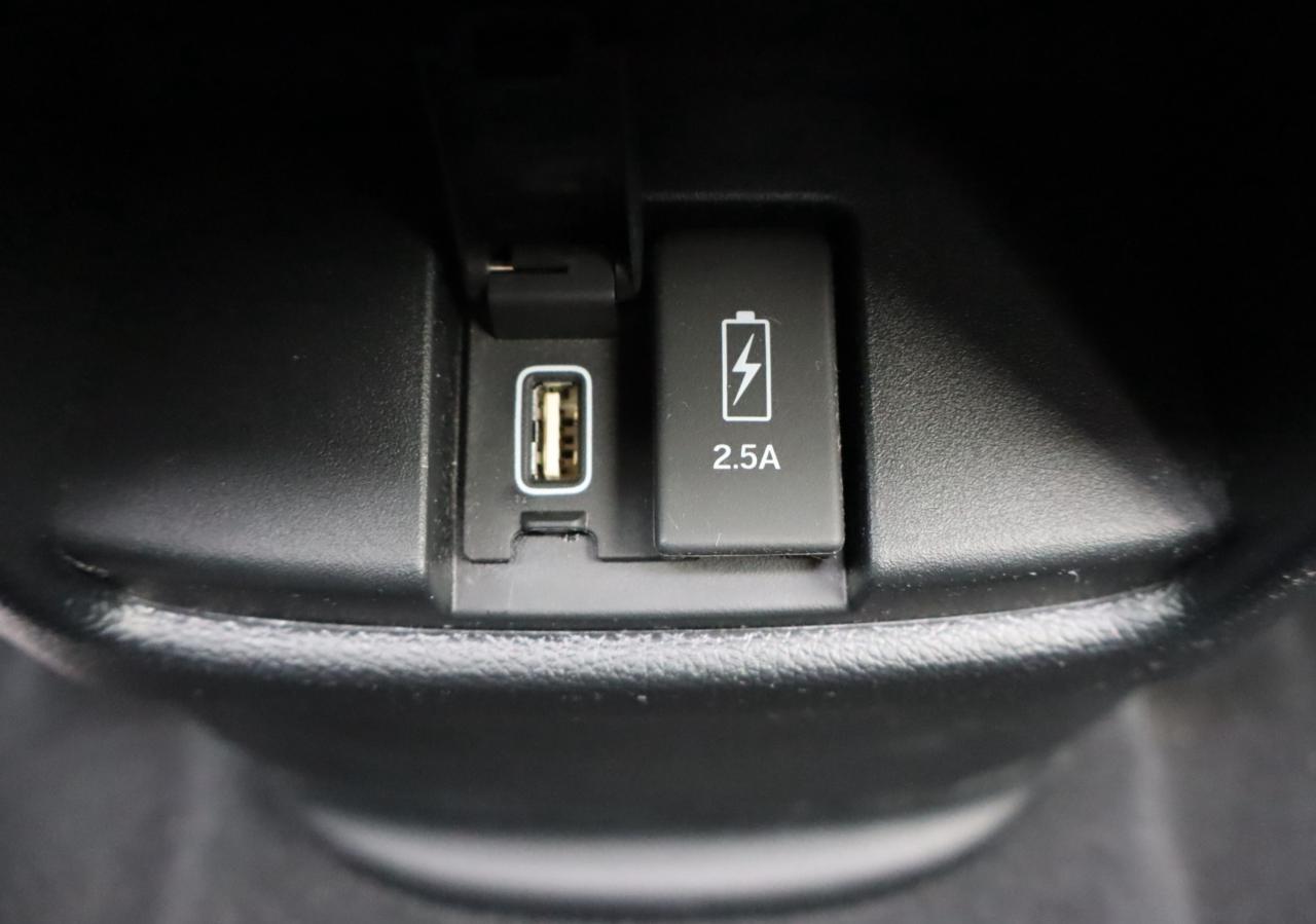 2022 Honda CR-V Touring 4dr All-wheel Drive Photo