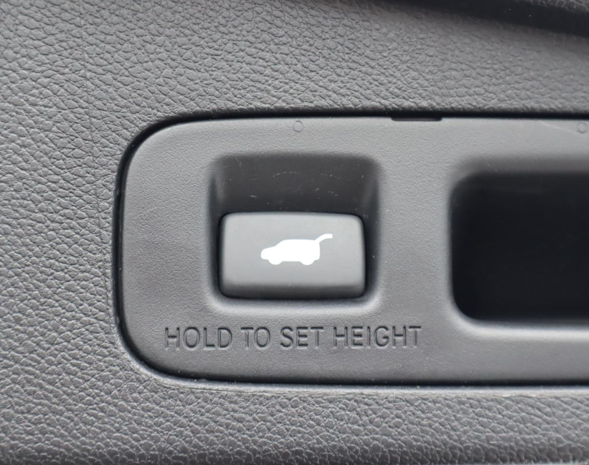 2022 Honda CR-V Touring 4dr All-wheel Drive Photo