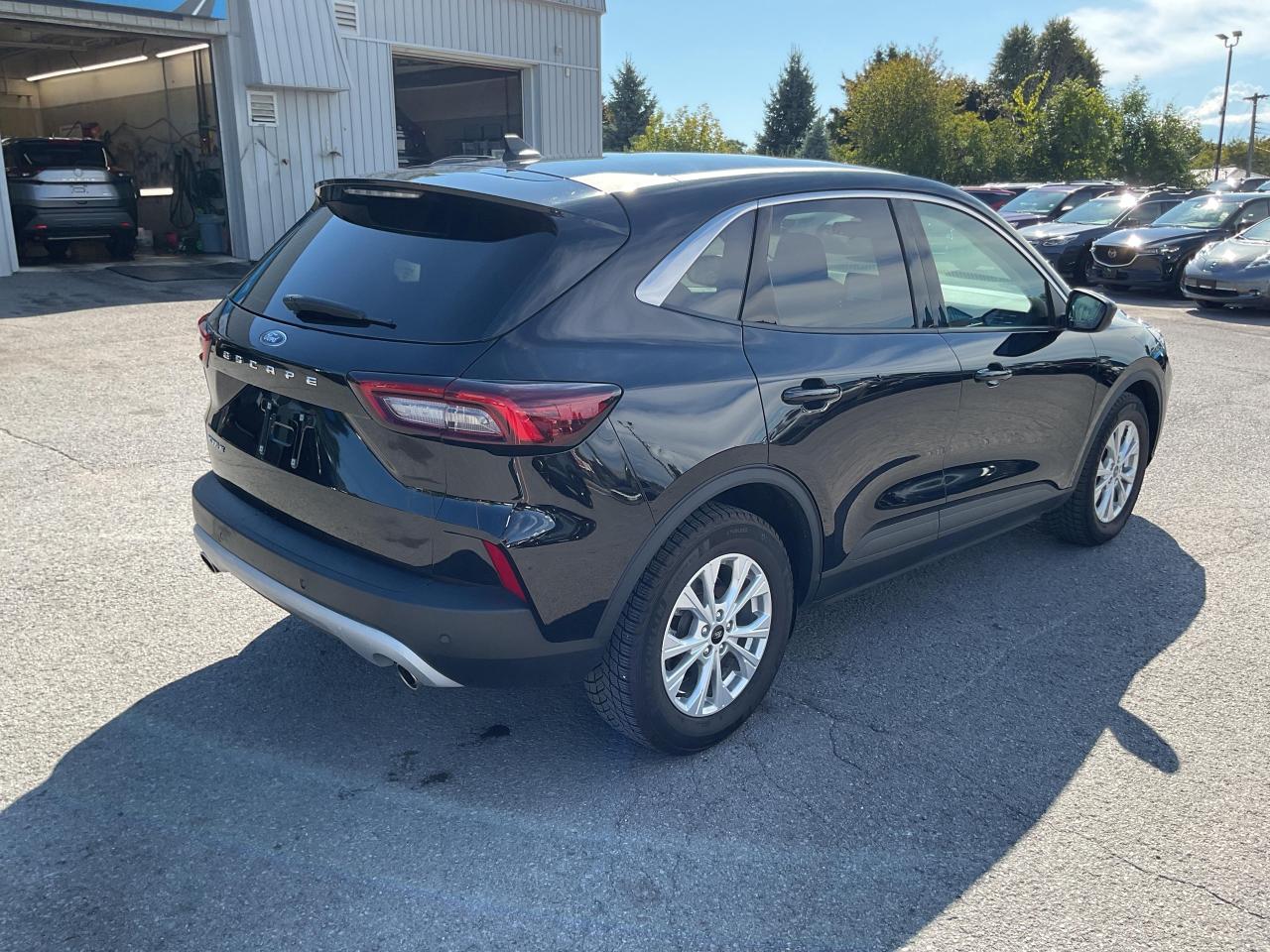 2024 Ford Escape Active 4dr Front-Wheel Drive Photo