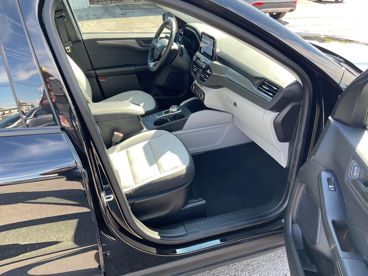 2024 Ford Escape Active 4dr Front-Wheel Drive Photo