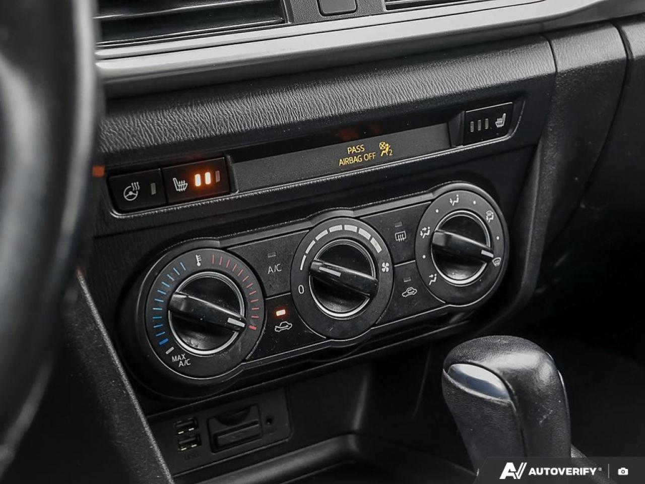 2017 Mazda MAZDA3 4DR HB SPORT AUTO GS Photo