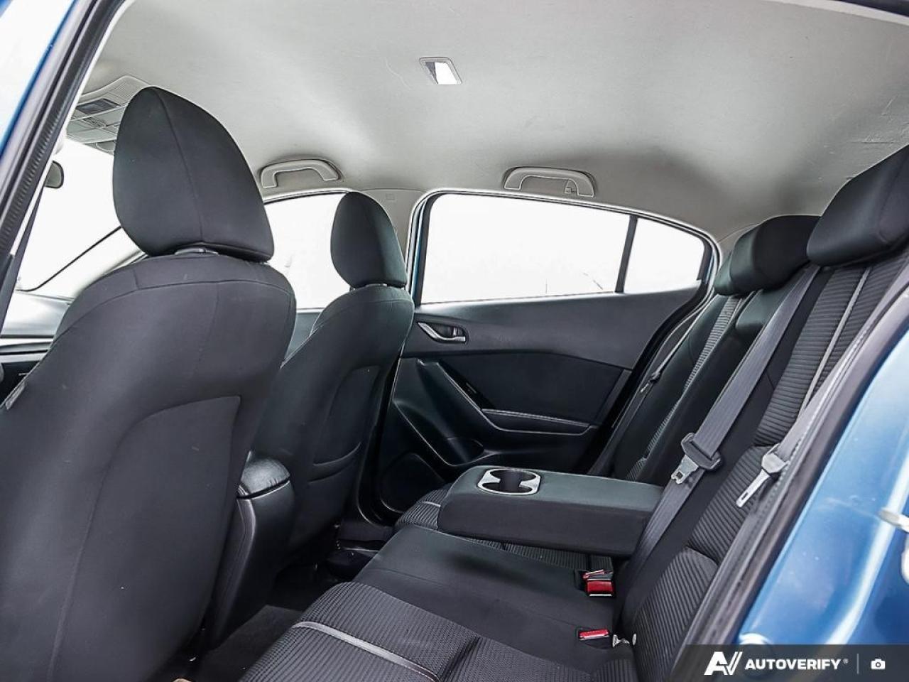 2017 Mazda MAZDA3 4DR HB SPORT AUTO GS Photo