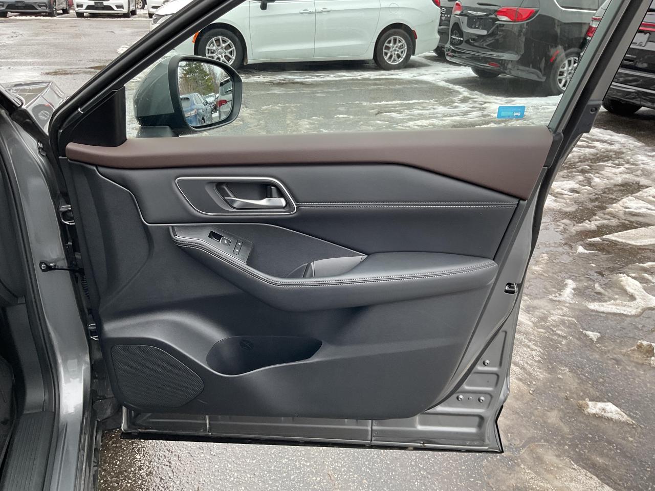 2023 Nissan Rogue Platinum 4dr All-Wheel Drive Sport Utility Photo