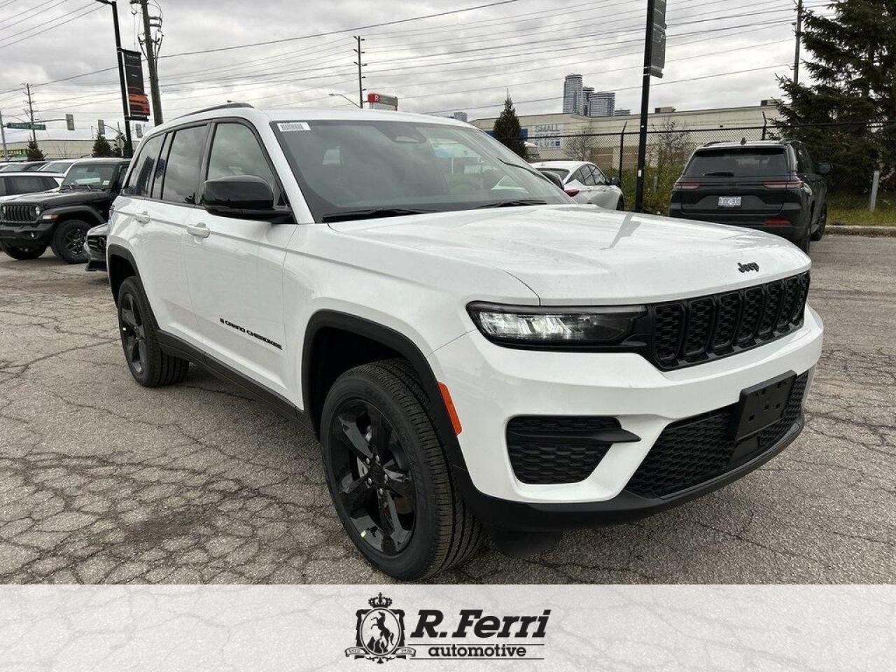 2025 Jeep Grand Cherokee Laredo 4dr 4x4 Photo