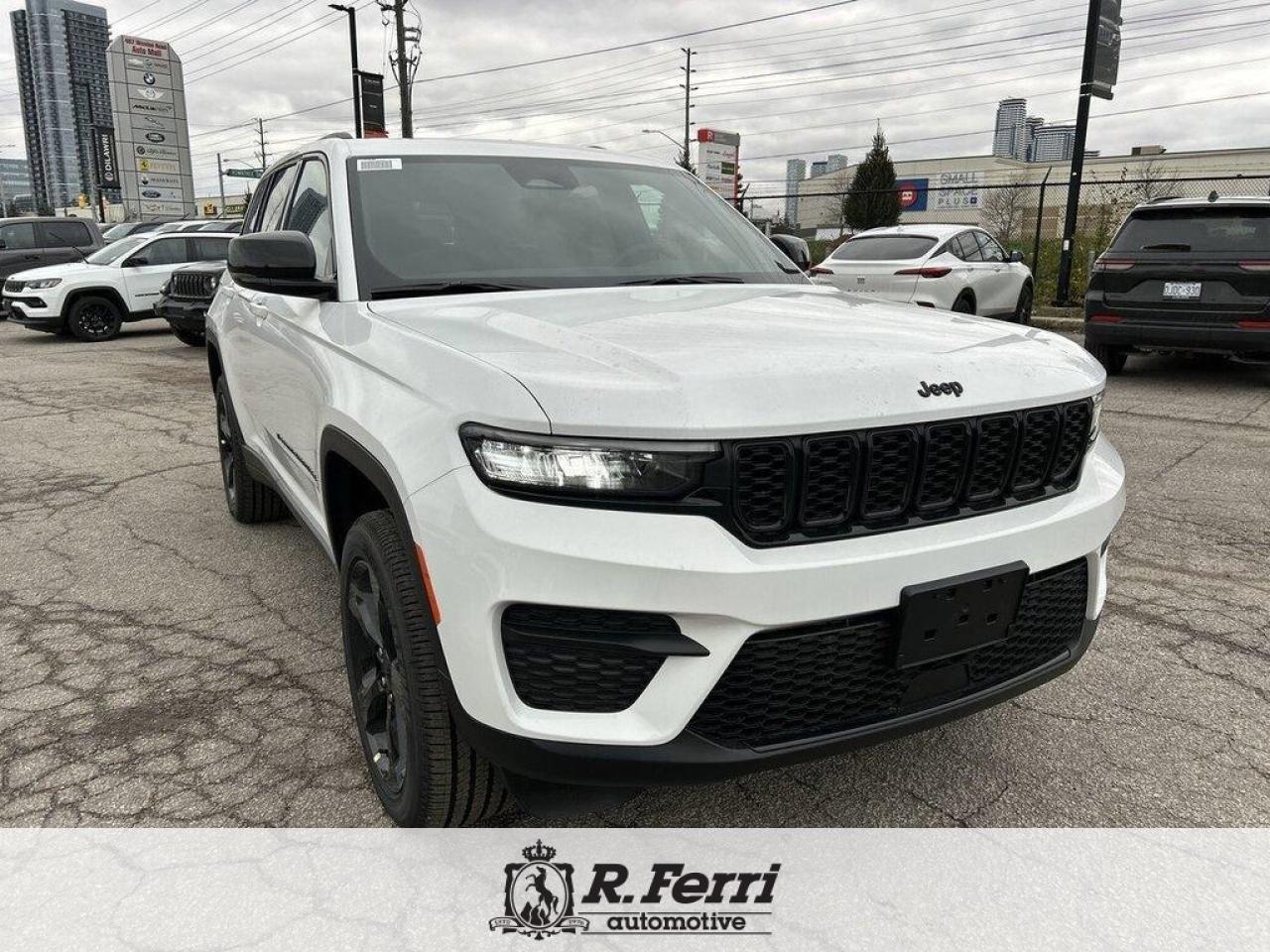2025 Jeep Grand Cherokee Laredo 4dr 4x4 Photo