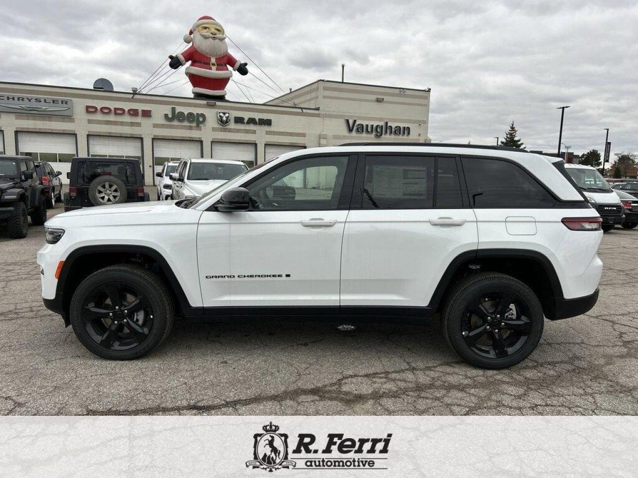 2025 Jeep Grand Cherokee Laredo 4dr 4x4 Photo