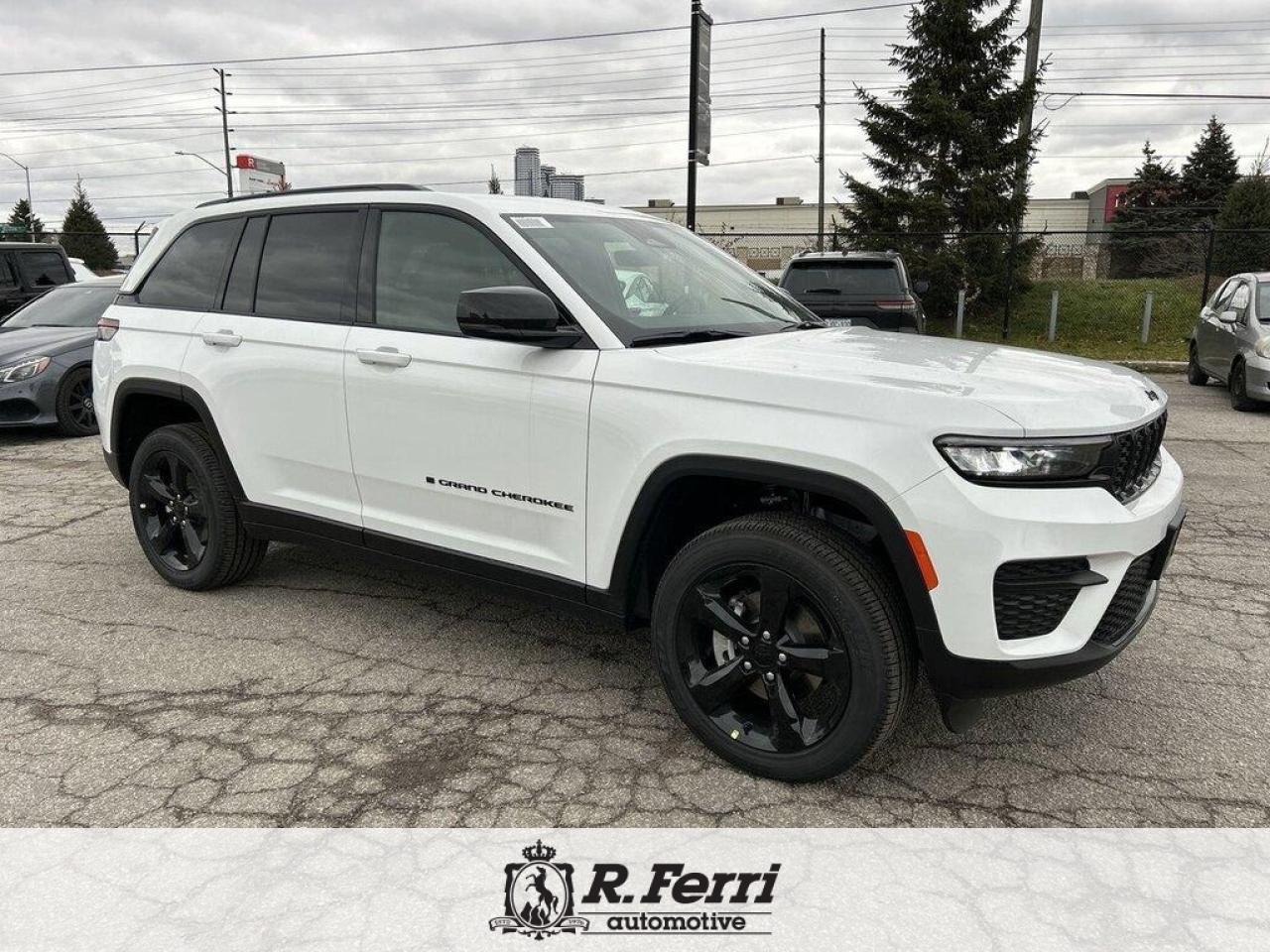 2025 Jeep Grand Cherokee Laredo 4dr 4x4 Photo