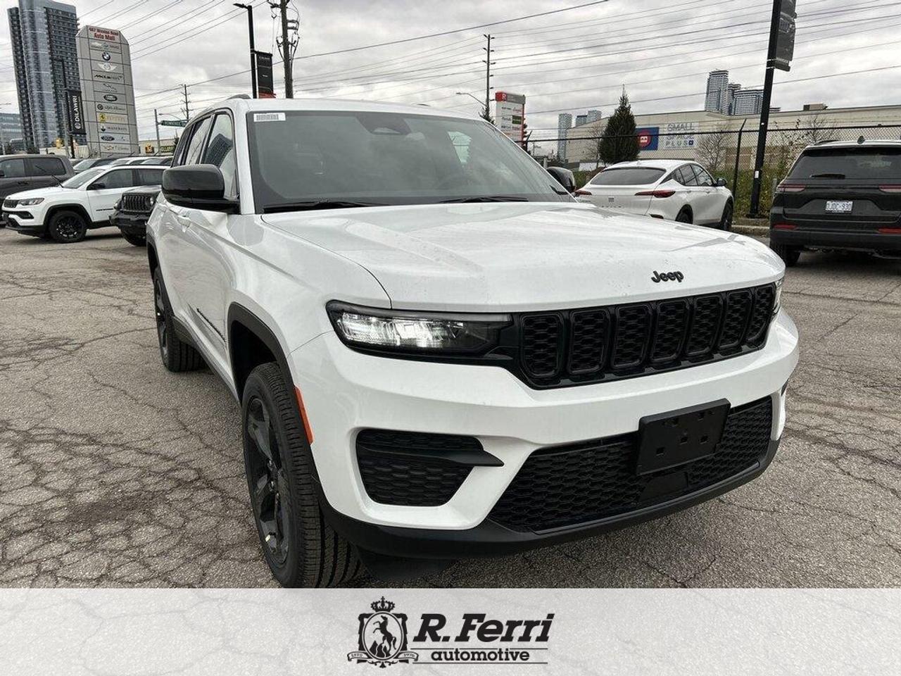 2025 Jeep Grand Cherokee Laredo 4dr 4x4 Photo2