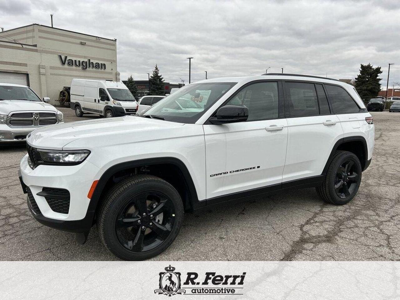 2025 Jeep Grand Cherokee Laredo 4dr 4x4 Photo