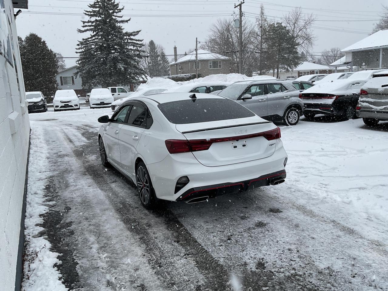 2024 Kia Forte GT Limited 4dr Sedan Photo4