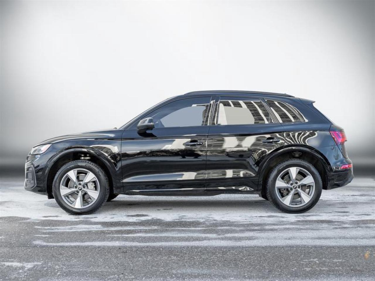2023 Audi Q5 40 Komfort 4dr All-Wheel Drive quattro Sport Utility Photo3