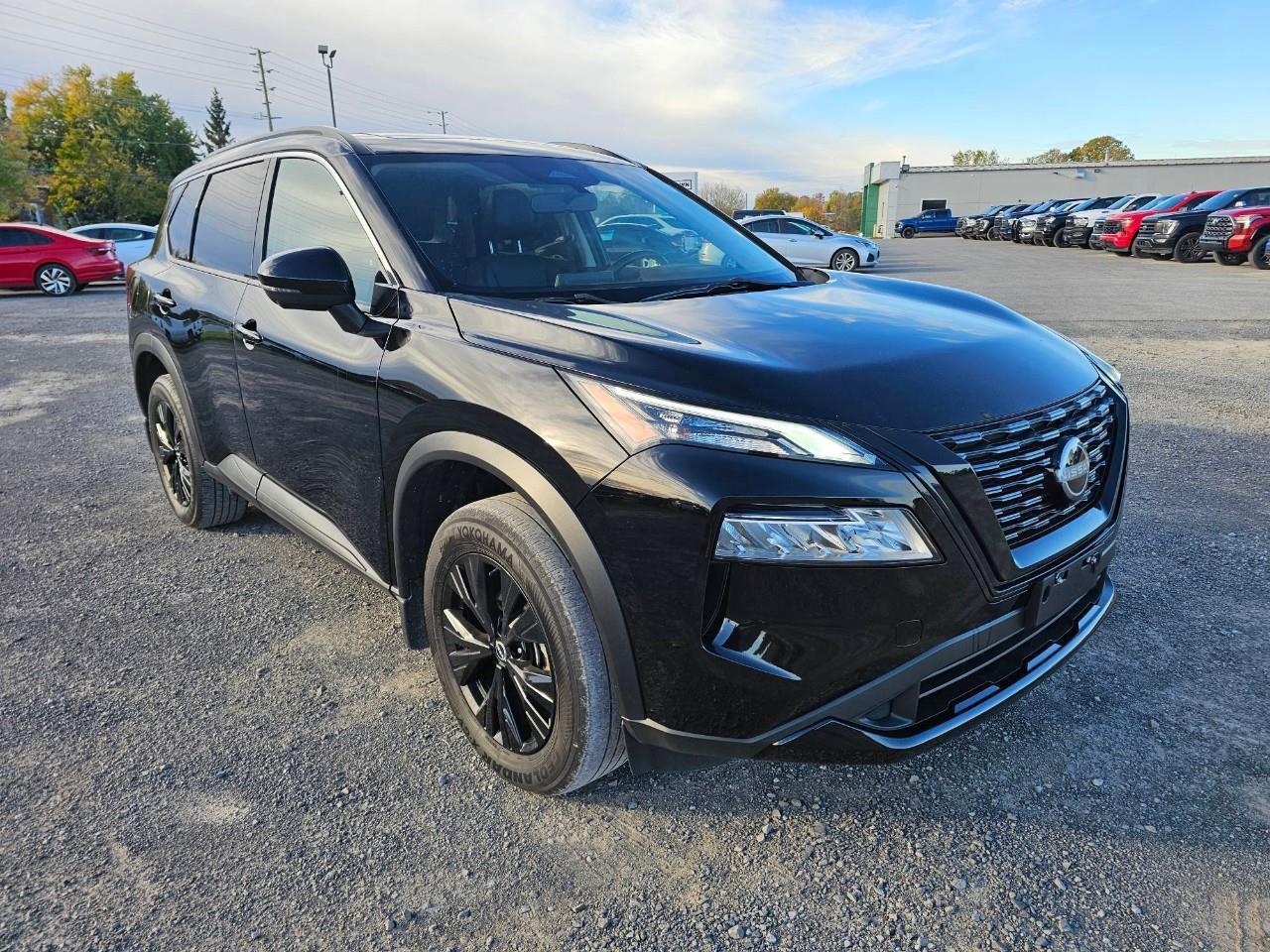 2023 Nissan Rogue SV Midnight Edition 4dr All-Wheel Drive Sport Utility Photo2