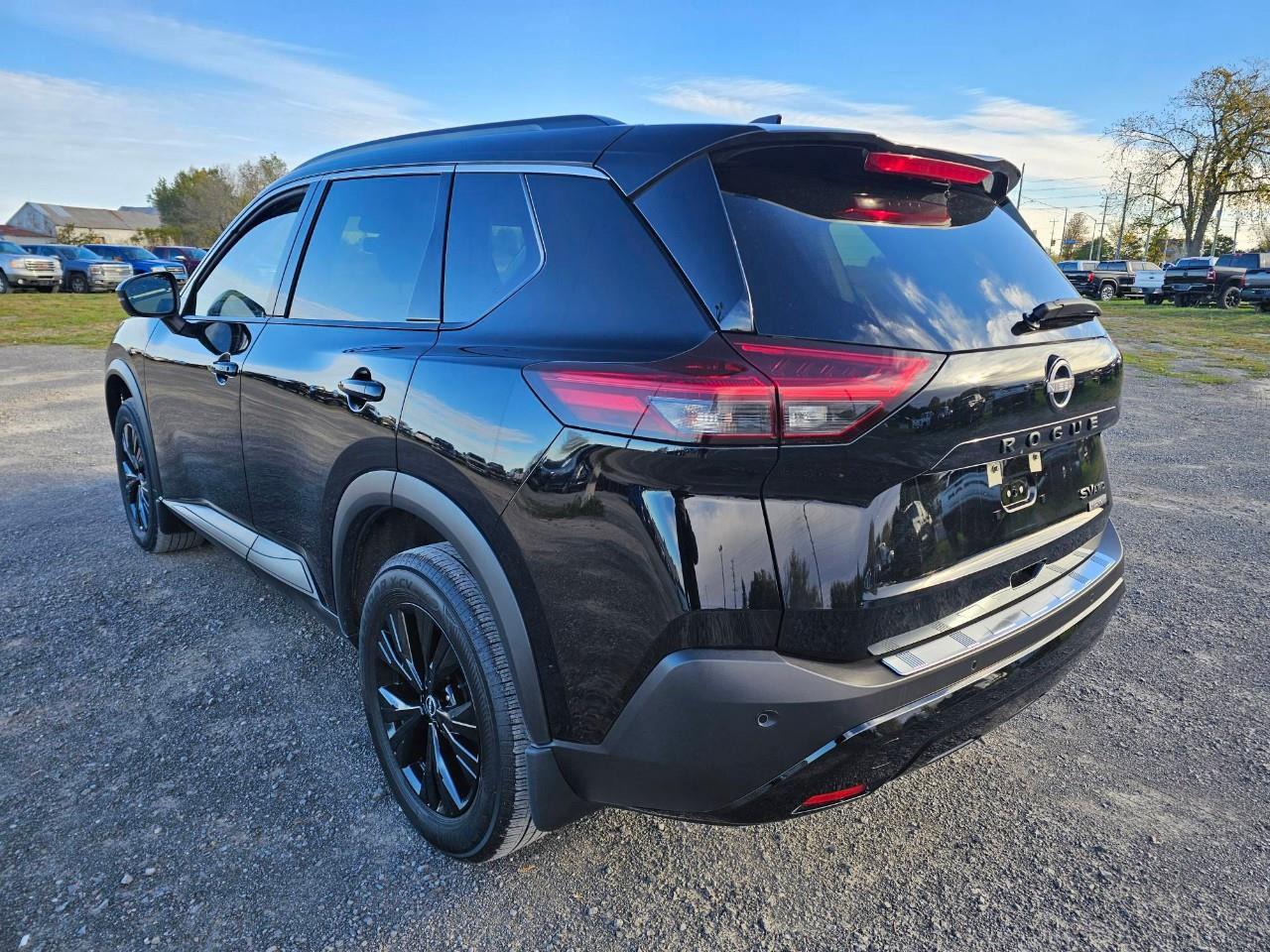 2023 Nissan Rogue SV Midnight Edition 4dr All-Wheel Drive Sport Utility Photo