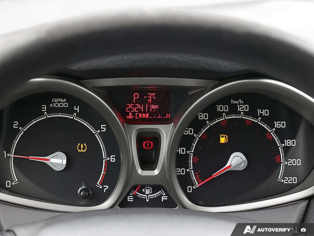 2013 Ford Fiesta 5dr HB SE Photo